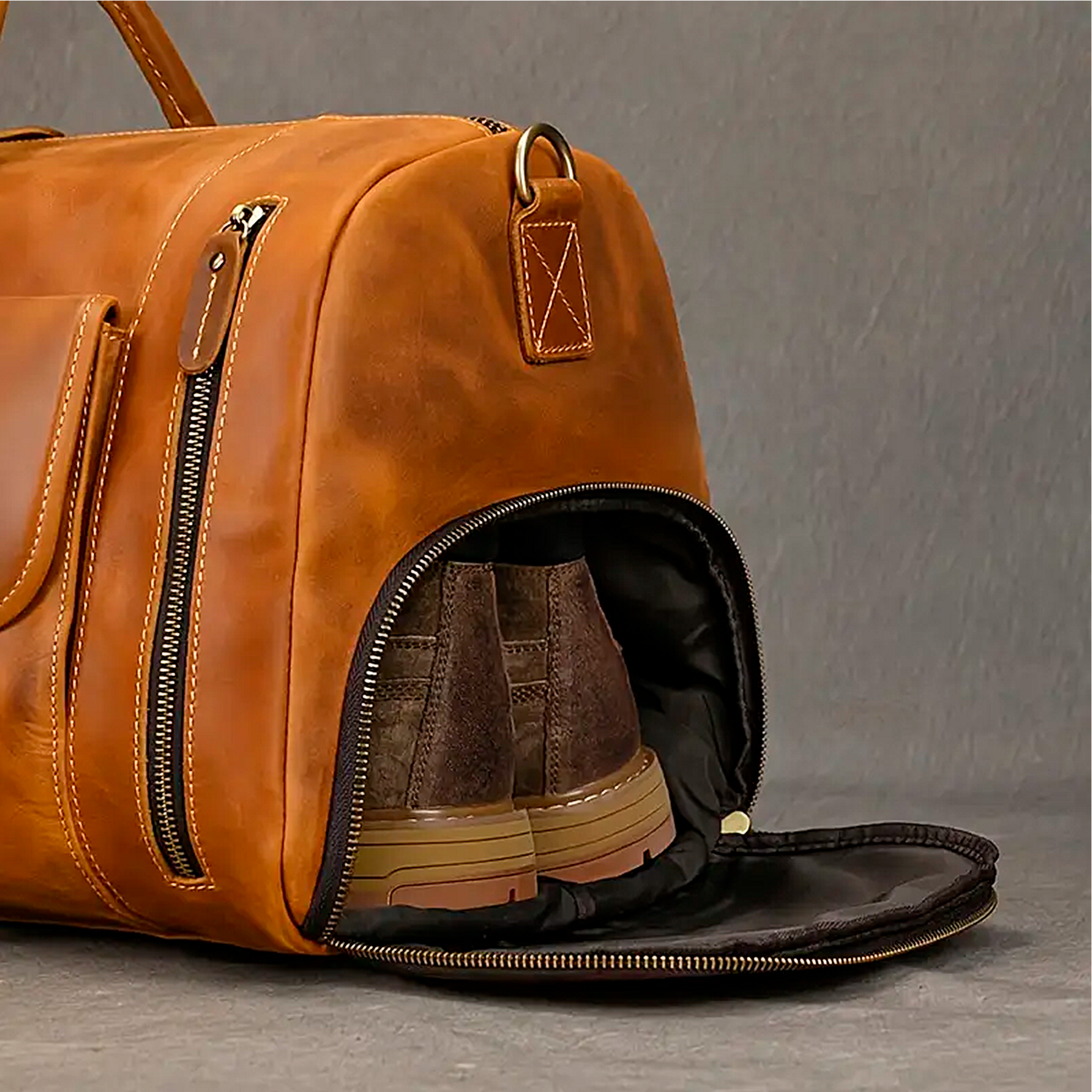 Bolsa de Viagem Masculina Executiva Voyage Soul Couro - Couro Genuíno, Múltiplos Bolsos, Durabilidade