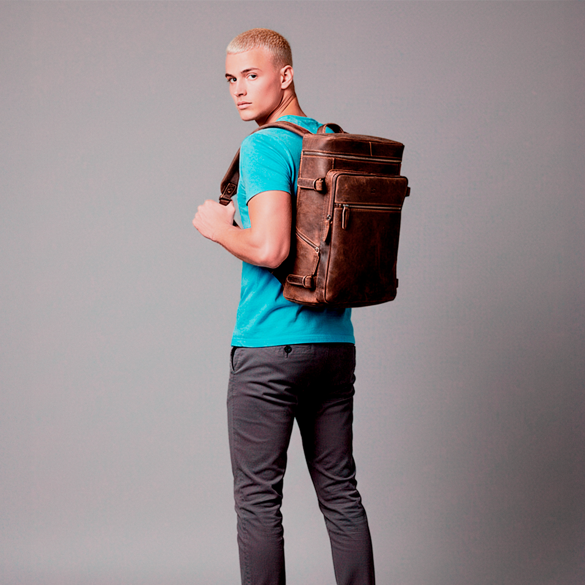 Mochila Executiva Masculina Nomad Soul Couro - Couro Genuíno, Vintage Autêntico, Design Rústico