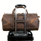 Bolsa de Viagem Masculina Executiva Dynasty Soul Couro - Couro Genuíno, Alças Couro Reforçadas, Envelhecimento Real Autêntico, Tecnologia Conforto, Dinastia Atemporal
