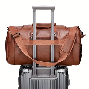 Bolsa de Viagem Executiva Opus Soul Couro - Poliuretano de Alto Padrão, Unissex, Moderno, Múltiplos Bolsos