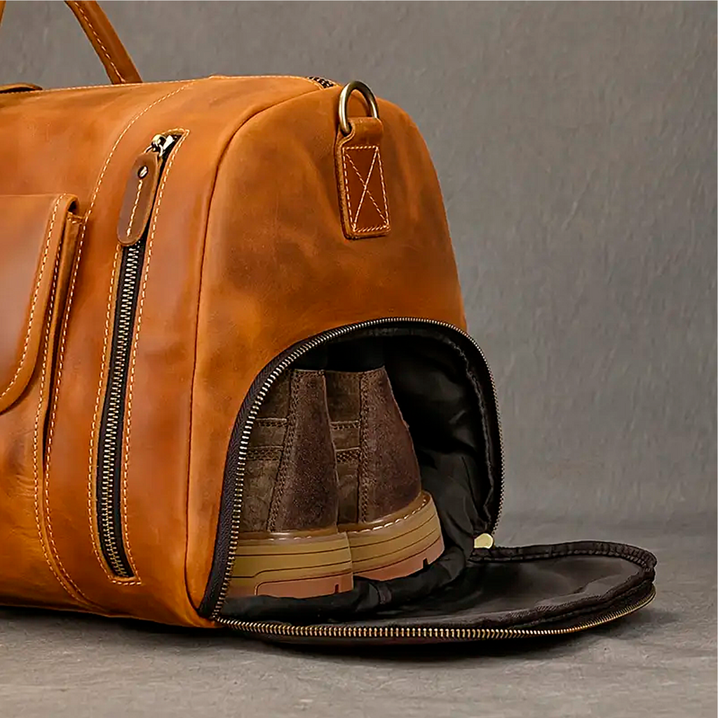 Bolsa de Viagem Masculina Executiva Voyage Soul Couro - Couro Genuíno, Design Clássico, Múltiplos Bolsos, Durabilidade, Textura Autêntica