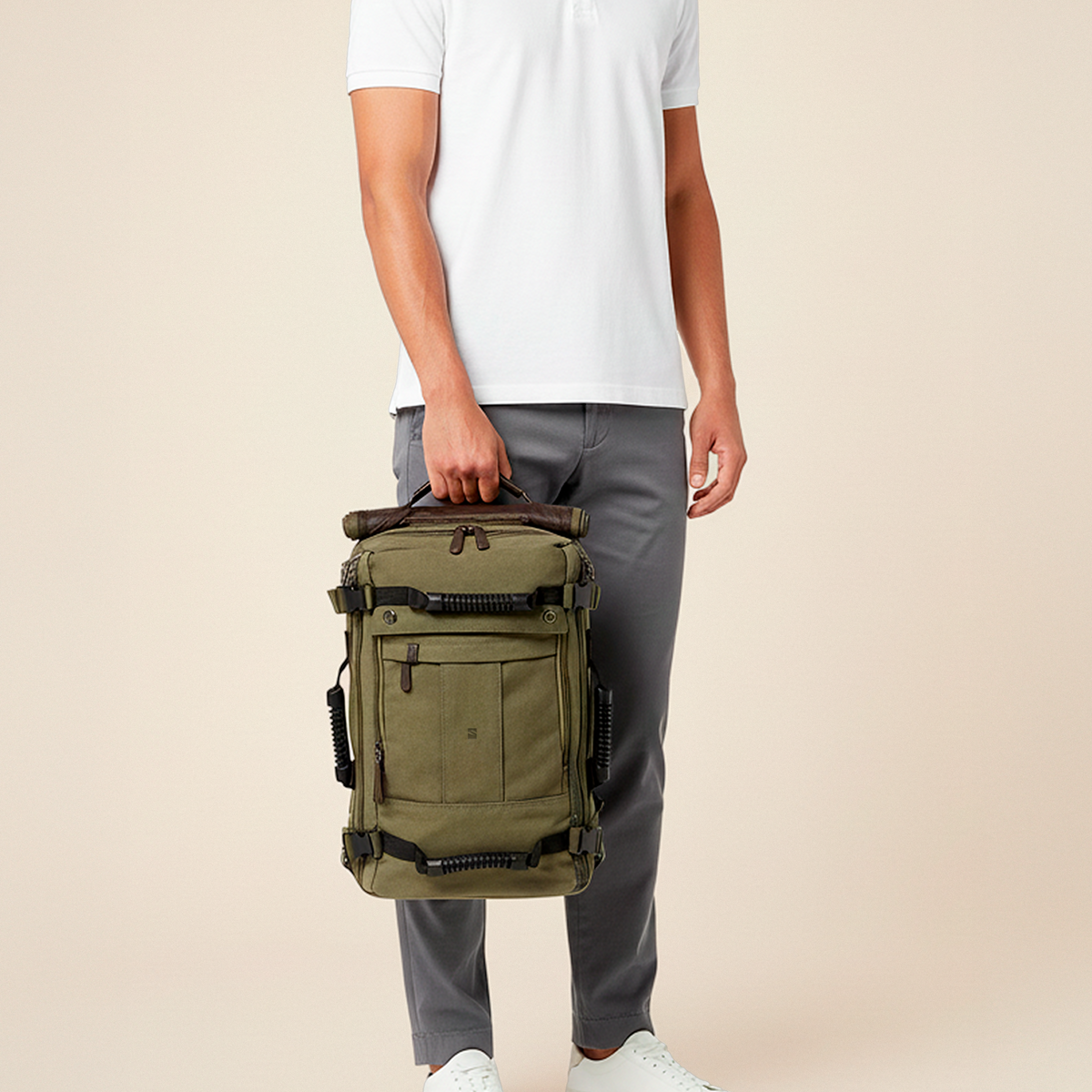 Mochila Executiva Masculina Adventure Soul Couro - Tela de Alta Qualidade Fechamento Roll-Top Ajustável