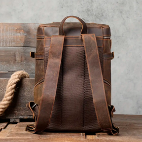 Mochila Executiva Masculina Nomad Soul Couro - Couro Genuíno, Vintage Autêntico, Design Rústico