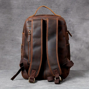 Mochila Executiva Refined Soul Couro - Couro Genuíno, Unissex, Design Polido Contemporâneo, Elegância Corporativa